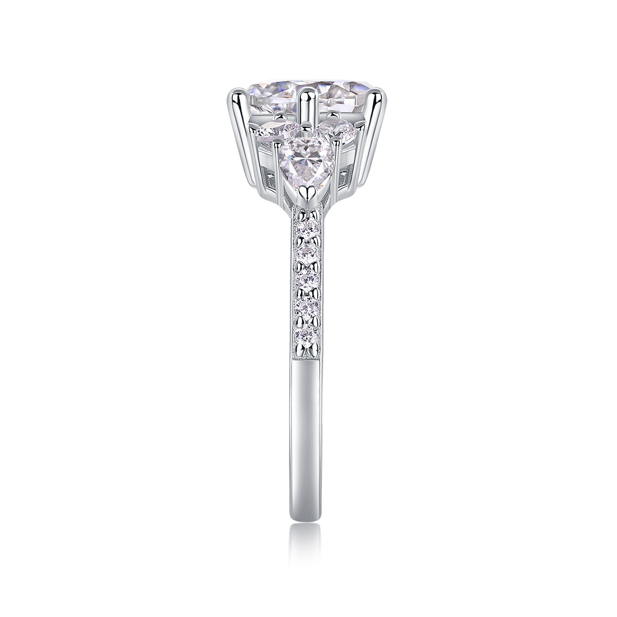 Moissanite halo ring, top view